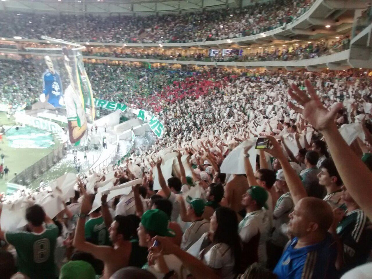 A torcida no Allianz Parque (hoje Nubank Parque) na final da Copa do Brasil de 2015.